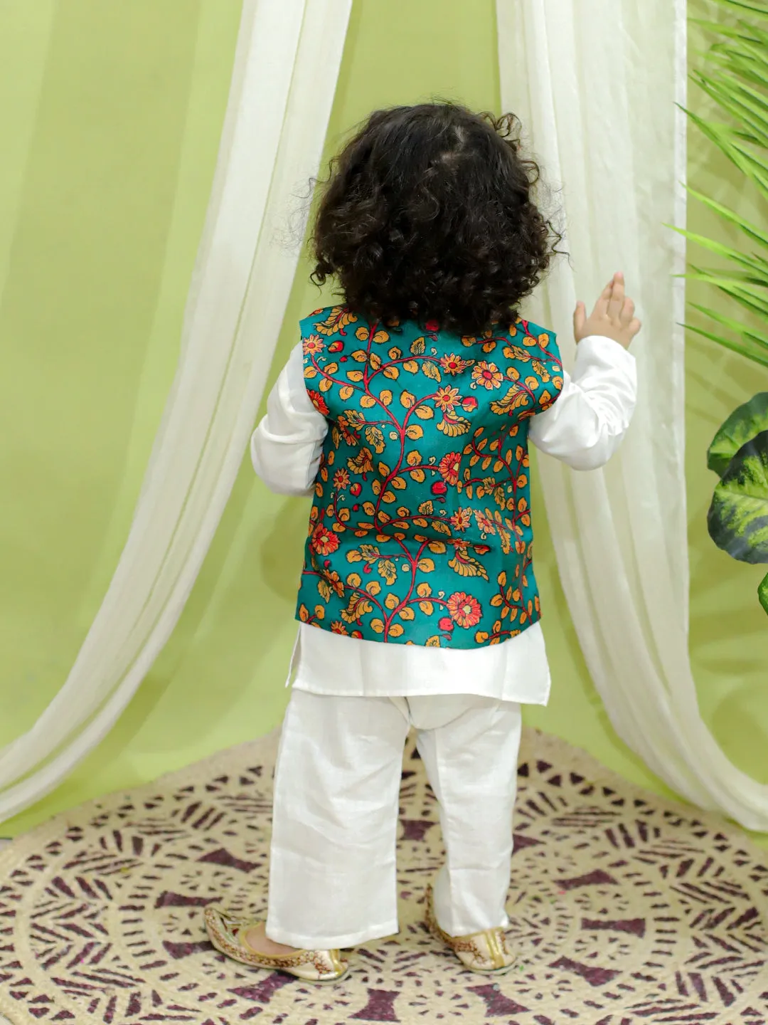 Kalamkari Print Jacket with Kurta Pajama for Boys- Green