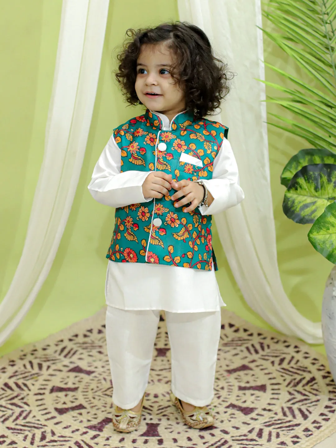 Kalamkari Print Jacket with Kurta Pajama for Boys- Green