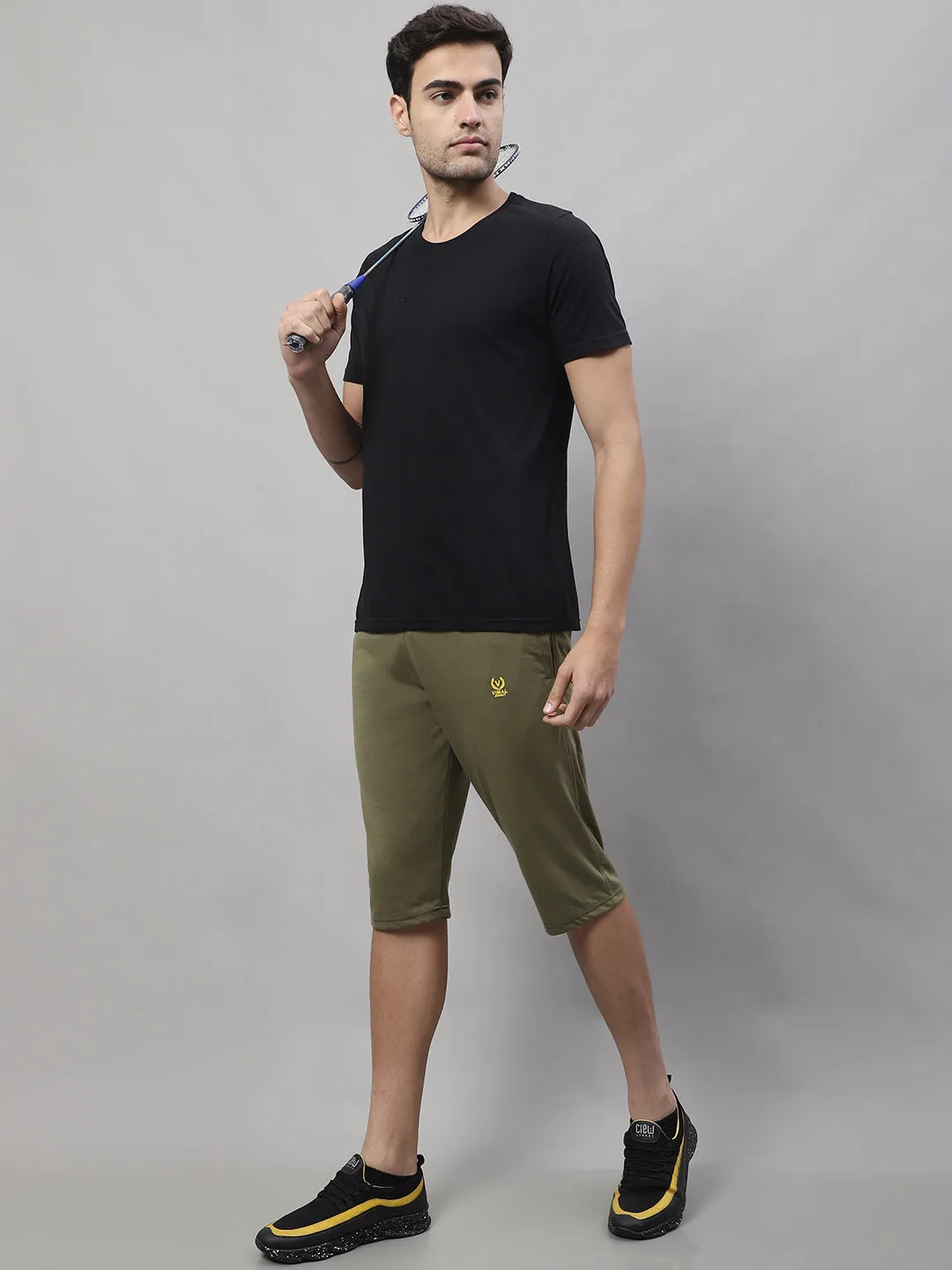 Vimal Jonney Olive Regular fit Cotton Capri for Men